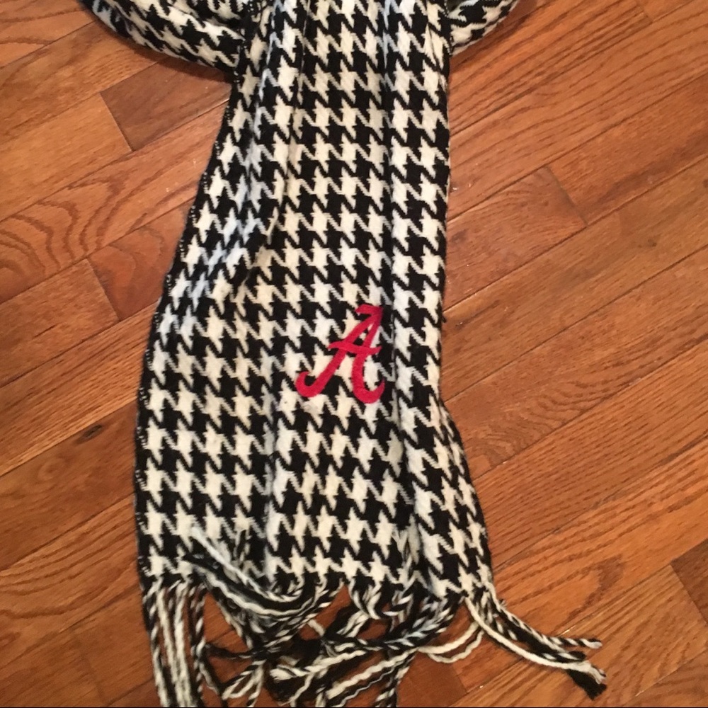Alabama Scarf